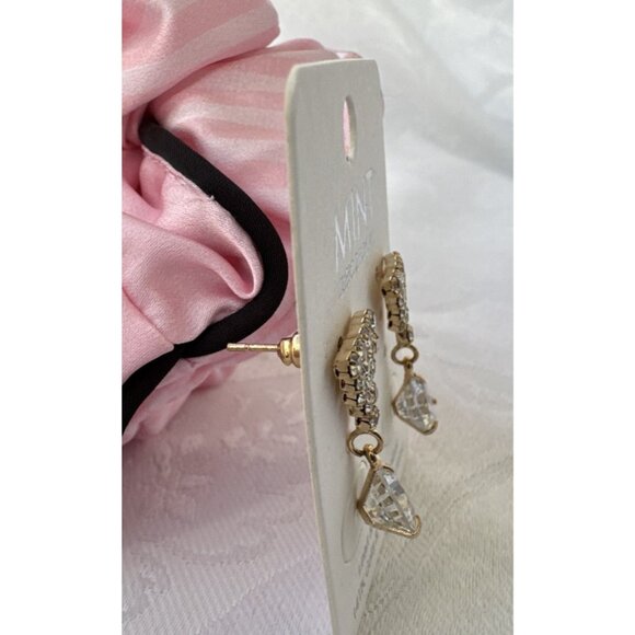 Mint Lead Nickel Free 14K Gold & White Gold CZ Earrings Triange Drop NEW - Picture 6 of 7